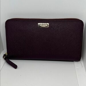 Kate Spade Cameron street Lacy Saffiano leather Deep Purple Wristlet Wallet